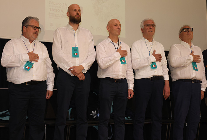 Concours d'imitation des chants d'oiseaux 2024 à vila-real l'equipe d'italie deuxième du concours